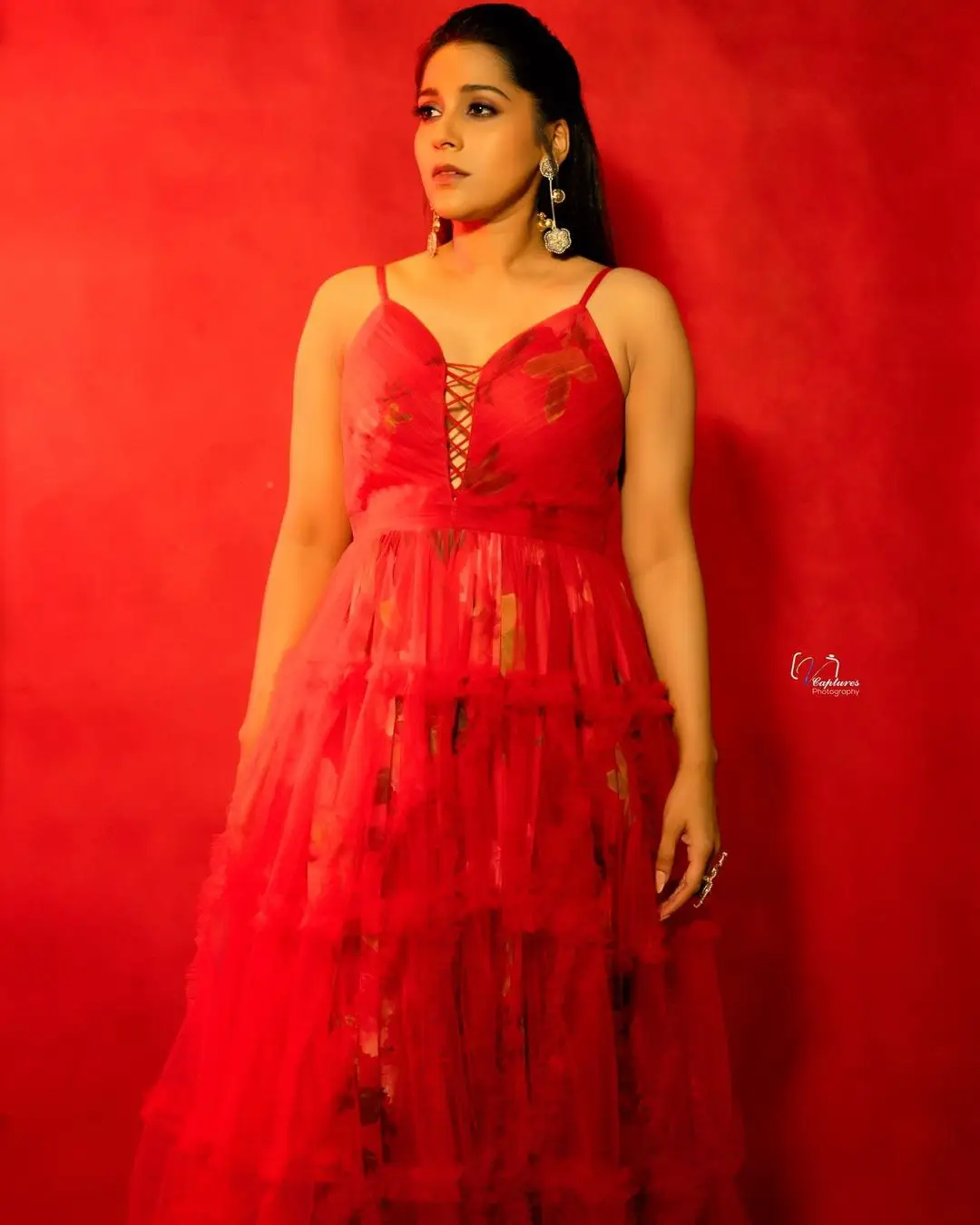 Rashmi Gautam Long Legs Show In Red Gown